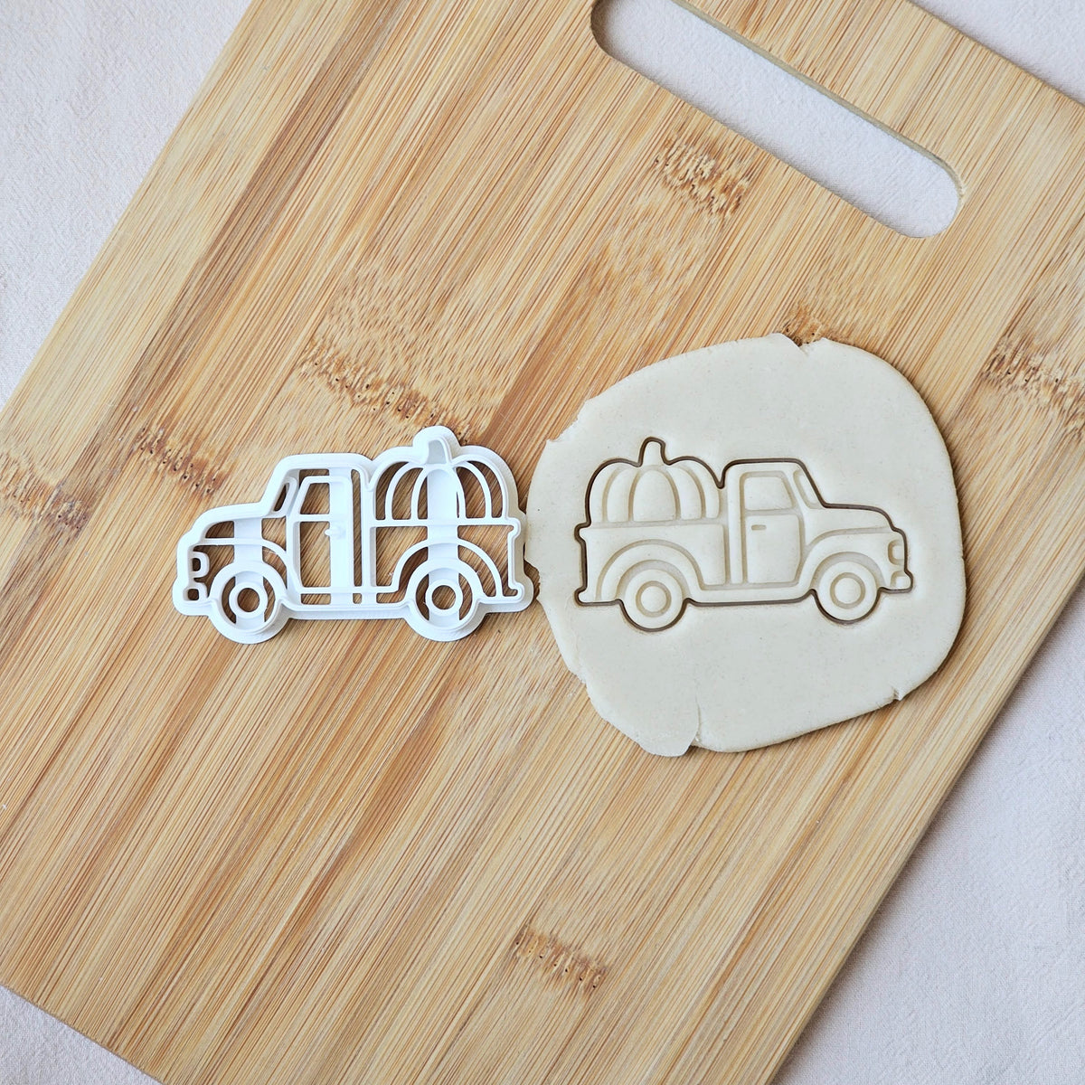 Truck with Pumpkin Cookie Cutter: Autumn, Fondant & Clay Cutters