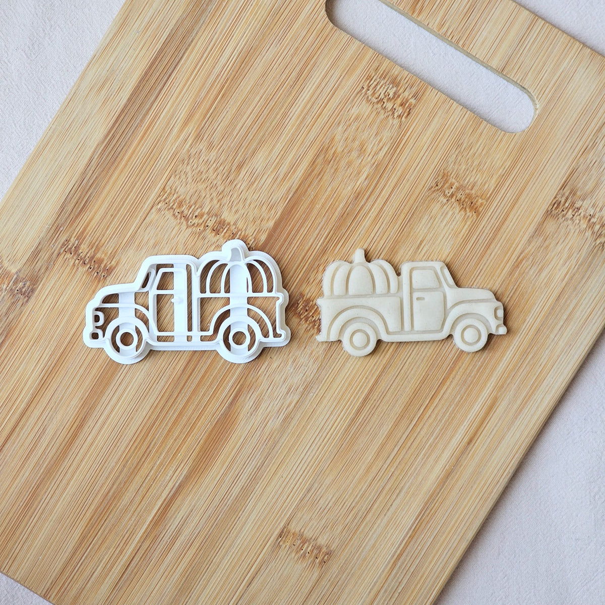 Truck with Pumpkin Cookie Cutter: Autumn, Fondant & Clay Cutters